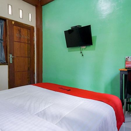 Reddoorz Syariah Near Bukit Teletubbies Padangsidempuan Hotel Exterior photo