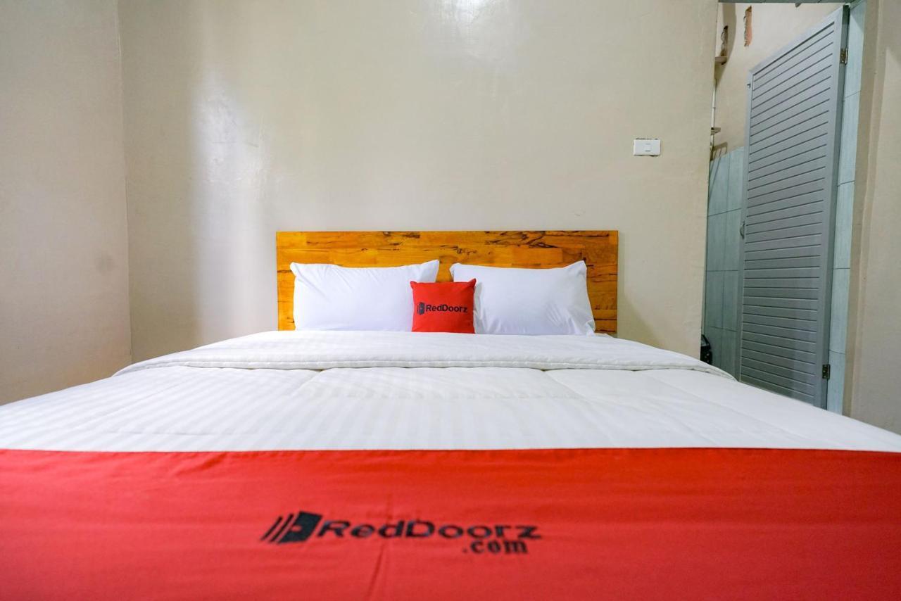 Reddoorz Syariah Near Bukit Teletubbies Padangsidempuan Hotel Exterior photo