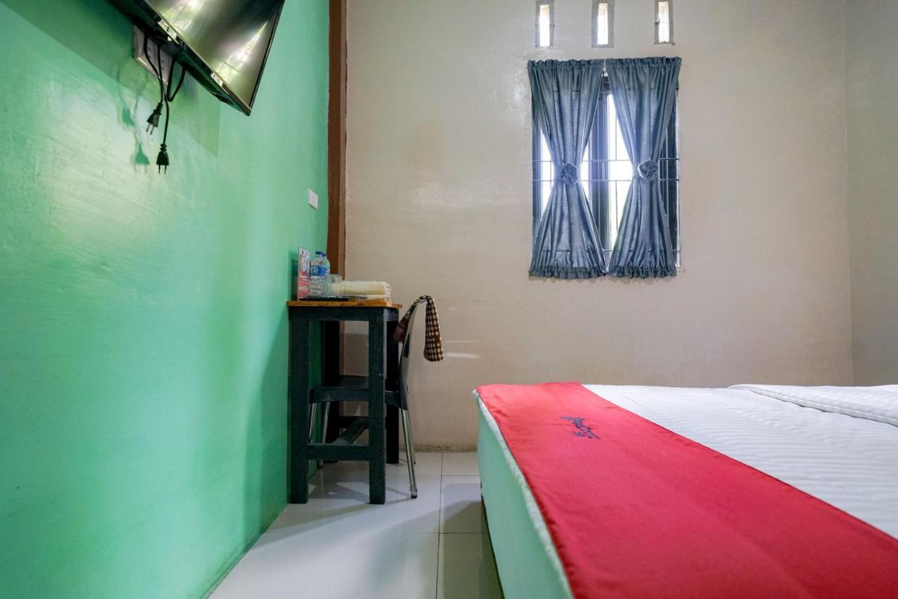 Reddoorz Syariah Near Bukit Teletubbies Padangsidempuan Hotel Exterior photo